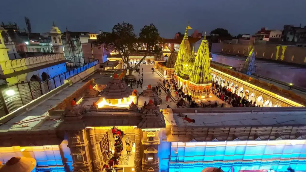 How to Reach Kashi Vishwanath Temple (Distance & Travel Guide)