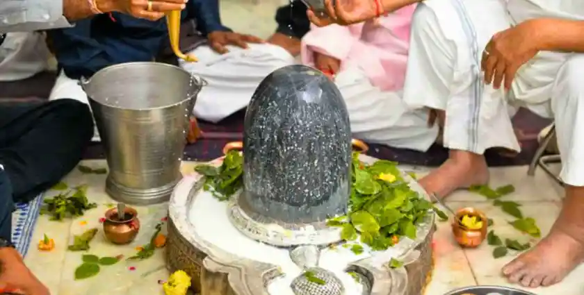 Shravan Mondays Why They Are Special for Rudrabhishek Puja